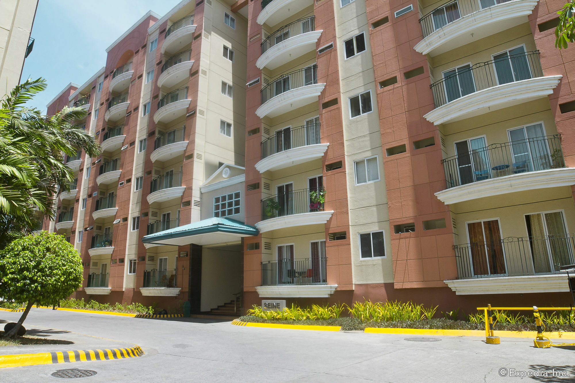 Airport Apartments Manila Paranaque City Eksteriør billede